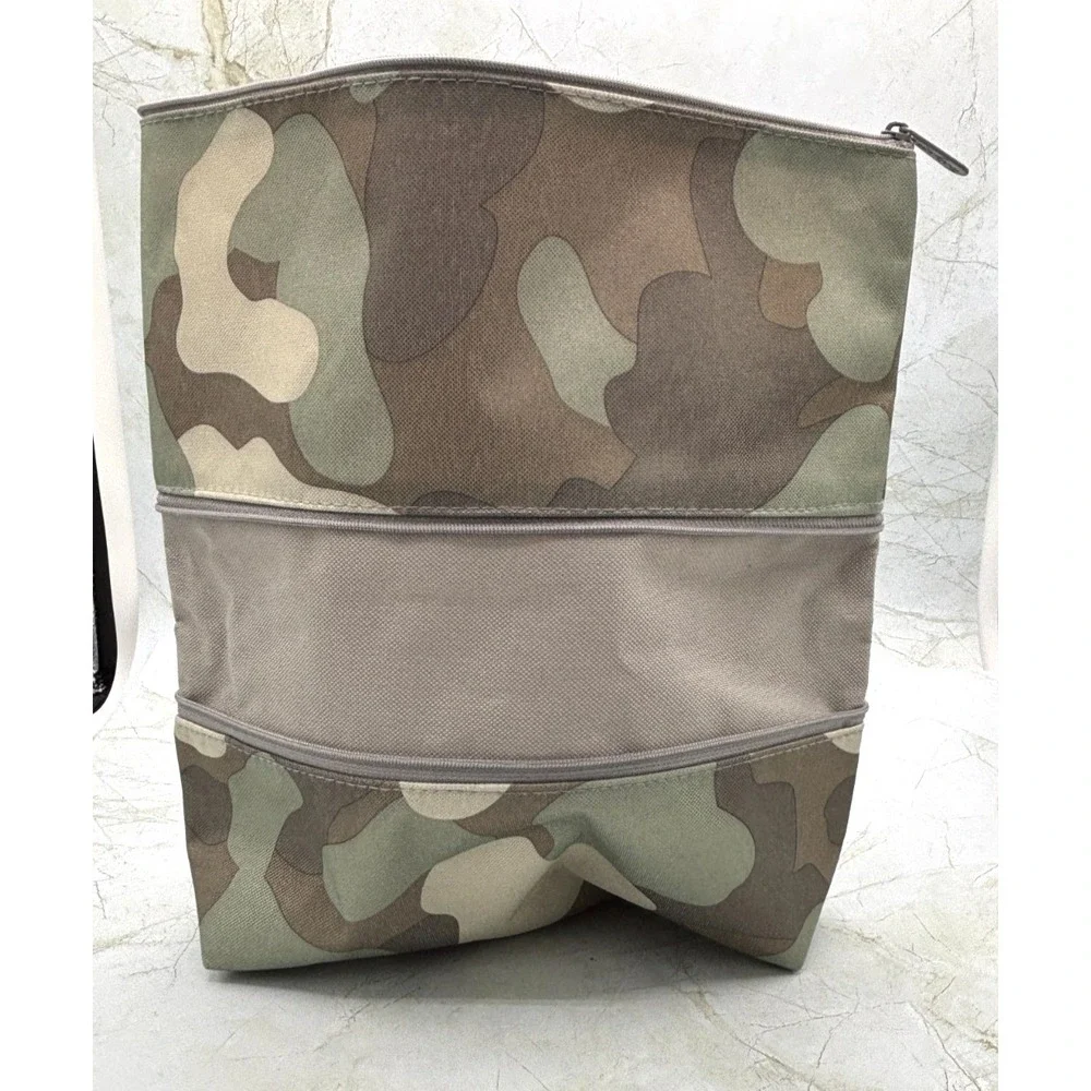 Thirty-One Zipper Utility Pouch Soft Camo Expandable Camouflage Bag New 12